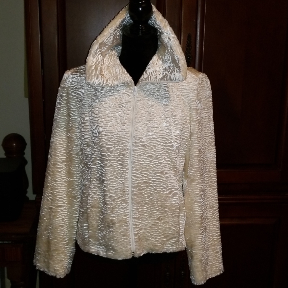 Utex Gorgeous Jacket - image 1